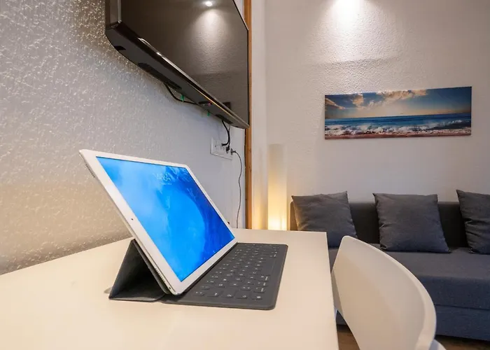 Wohnen Zu Hause 아파트 *